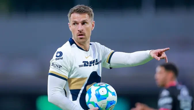 Ramsey 35 yaşında futbolla vidalaşdı