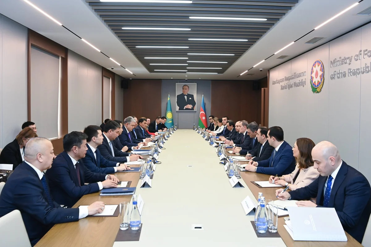 Ceyhun Bayramov Qazaxıstan XİN başçısı ilə görüşüb