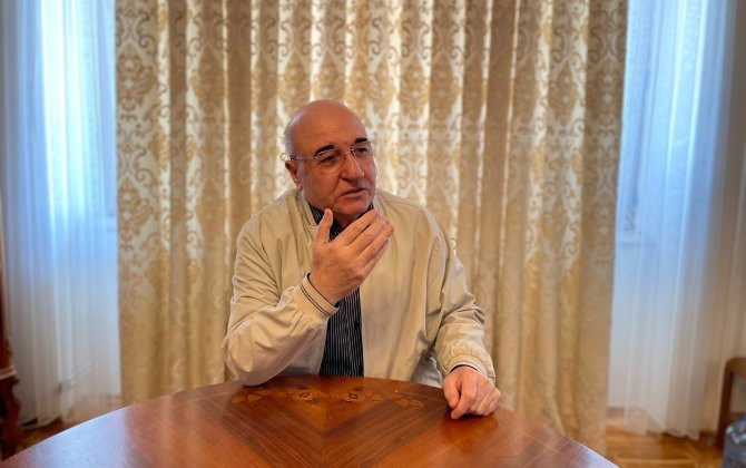 Sabiq ədliyyə nazirinə ağır itki üz verdi - 19 yaşlı nəvəsi binanın pəncərəsindən yıxılıb...