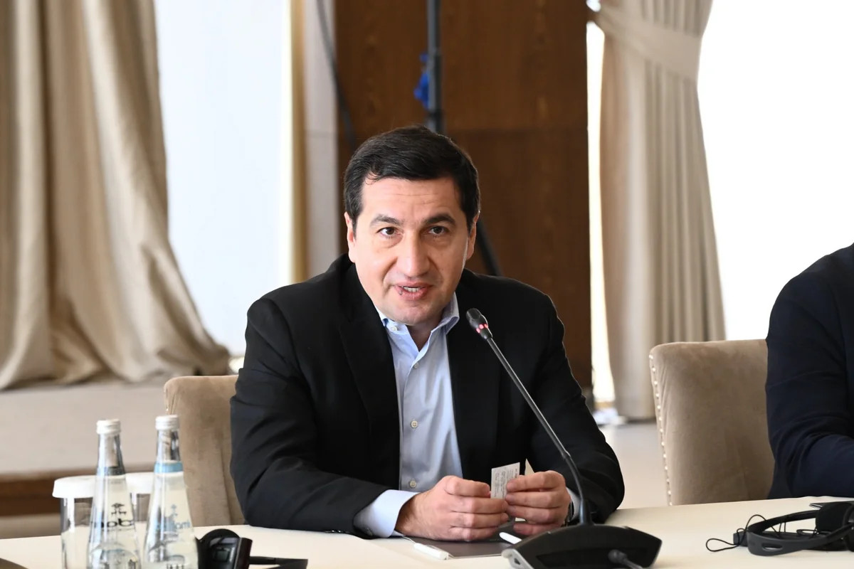 Hikmət Hacıyevlə Ermənistan QHT rəhbərləri görüşdə: \"Sülh gündəliyi üzrə...\" - FOTOLAR&nbsp;