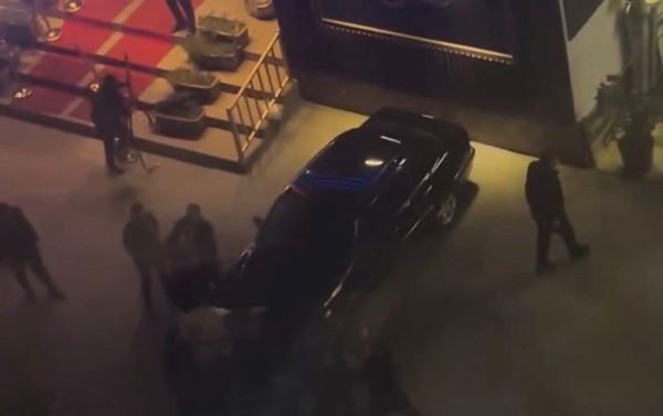 “Tempo Baku” restoranının qarşısında kütləvi dava - VİDEO