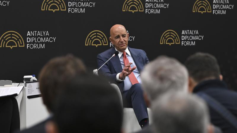 ABŞ səfiri Barrak Antalyada: “Regionların öz problemlərini həll etdiyi yeni bir nizam qurulur”