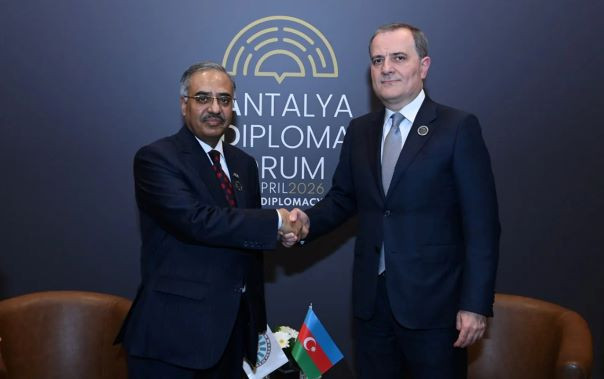 Ceyhun Bayramov D-8-in Baş katibi ilə görüşüb - Nələr müzakirə olunub?