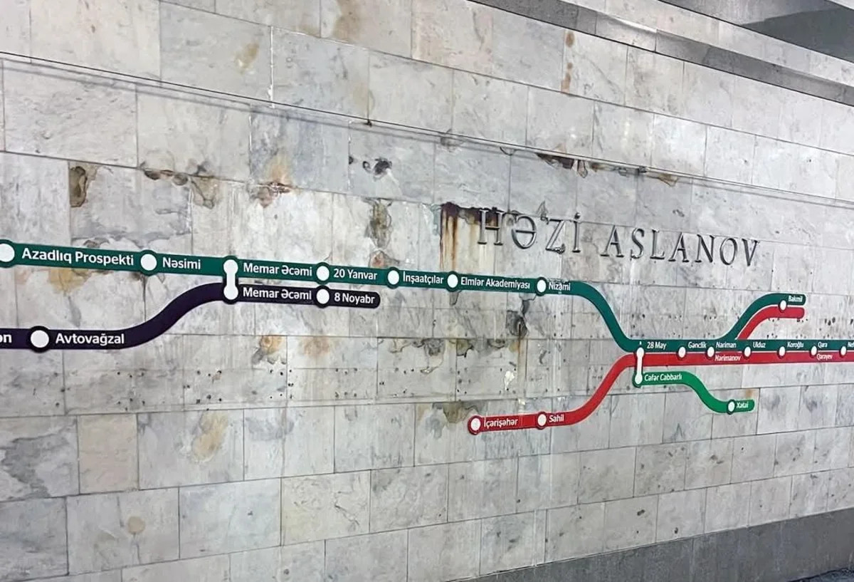 \"Həzi Aslanov\" stansiyasının divarı yararsız vəziyyətə düşüb - FOTOLAR