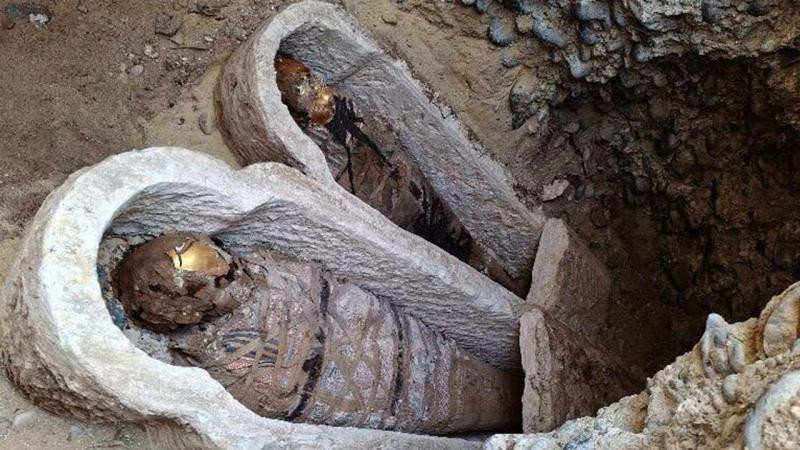 Misirdə “mumiya heykəl”in \"mədə\"sindən tarixi əsərdən bir parça çıxdı&nbsp;&nbsp;
