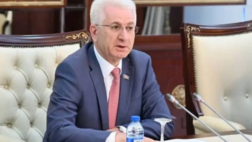 Diplomat, yoxsa Agentlik sədrinn müavini: eyni adam, fərqli tərcümeyi hal... -  Deputat Bəxtiyar Əliyevin oğlu ilə bağlı maraqlı iddia yayıldı (FOTOLAR)