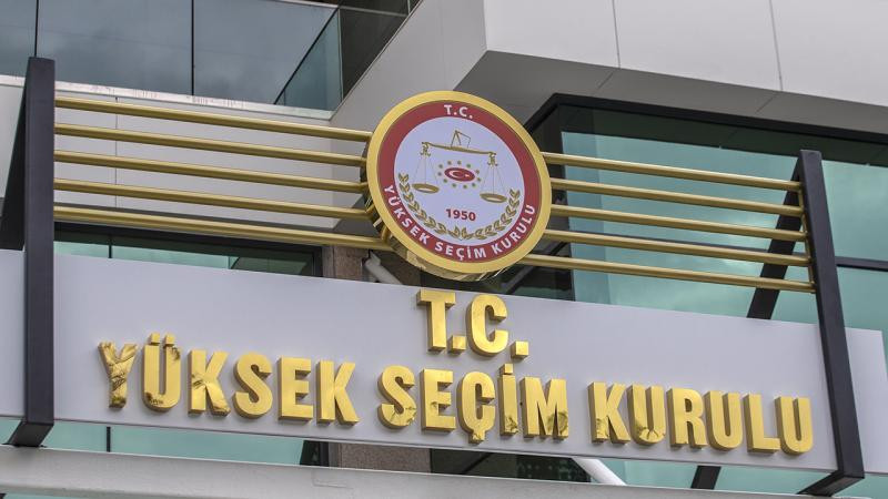 YSK məhkəmənin qərarını təsdiqlədi - Özgür Özelin \"kitabı\"nı bağladılar
