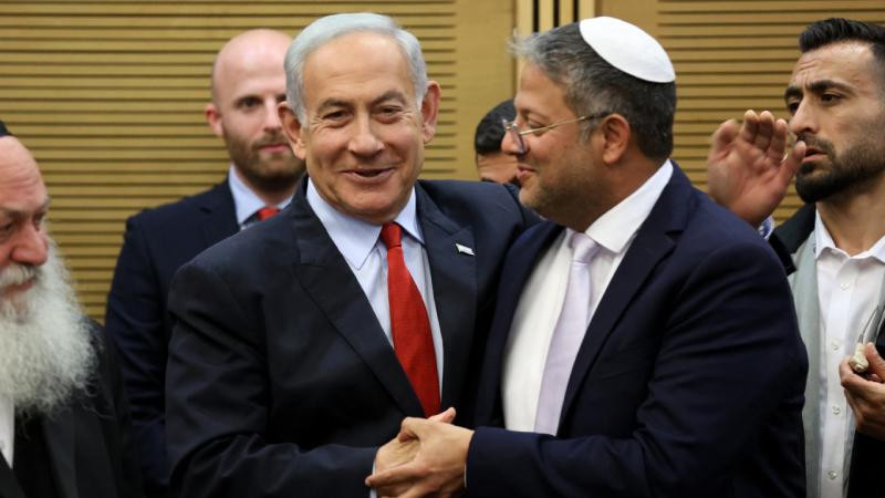 Nazir Netanyahu ilə mübahisə elədi: “Trampın masasına dyumruğunu vur, de ki…”&nbsp;&nbsp;