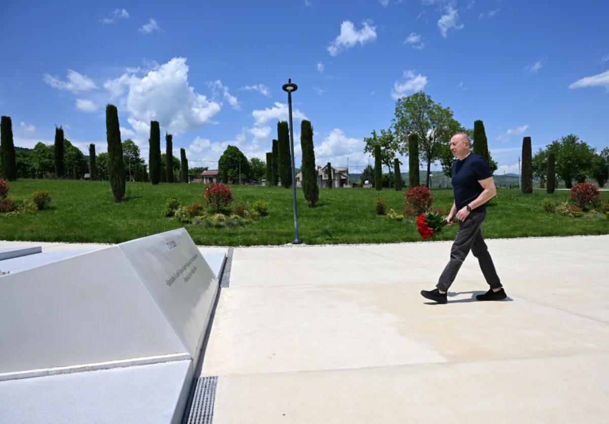 İlham Əliyev Xankəndidə Zəfər parkında - FOTOLAR