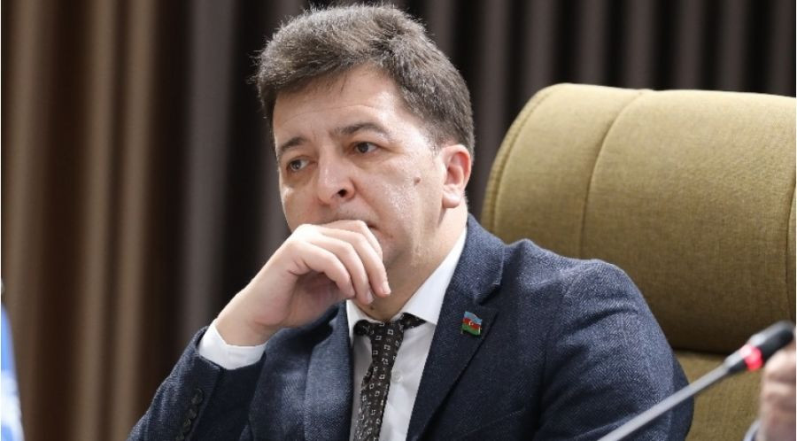 Aztəminatlı ailələrin fikirlərini oğurlayan deputat - \"Elşən bəy, niyə gedib xoşbəxt olmursunuz?\"