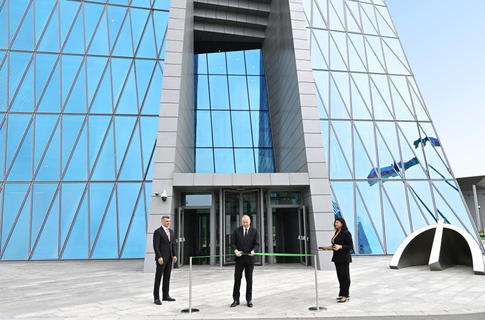MƏRKƏZİ BANKIN YENİ BİNASININ AÇILIŞI OLDU - Prezident tərəfindən + FOTOLAR