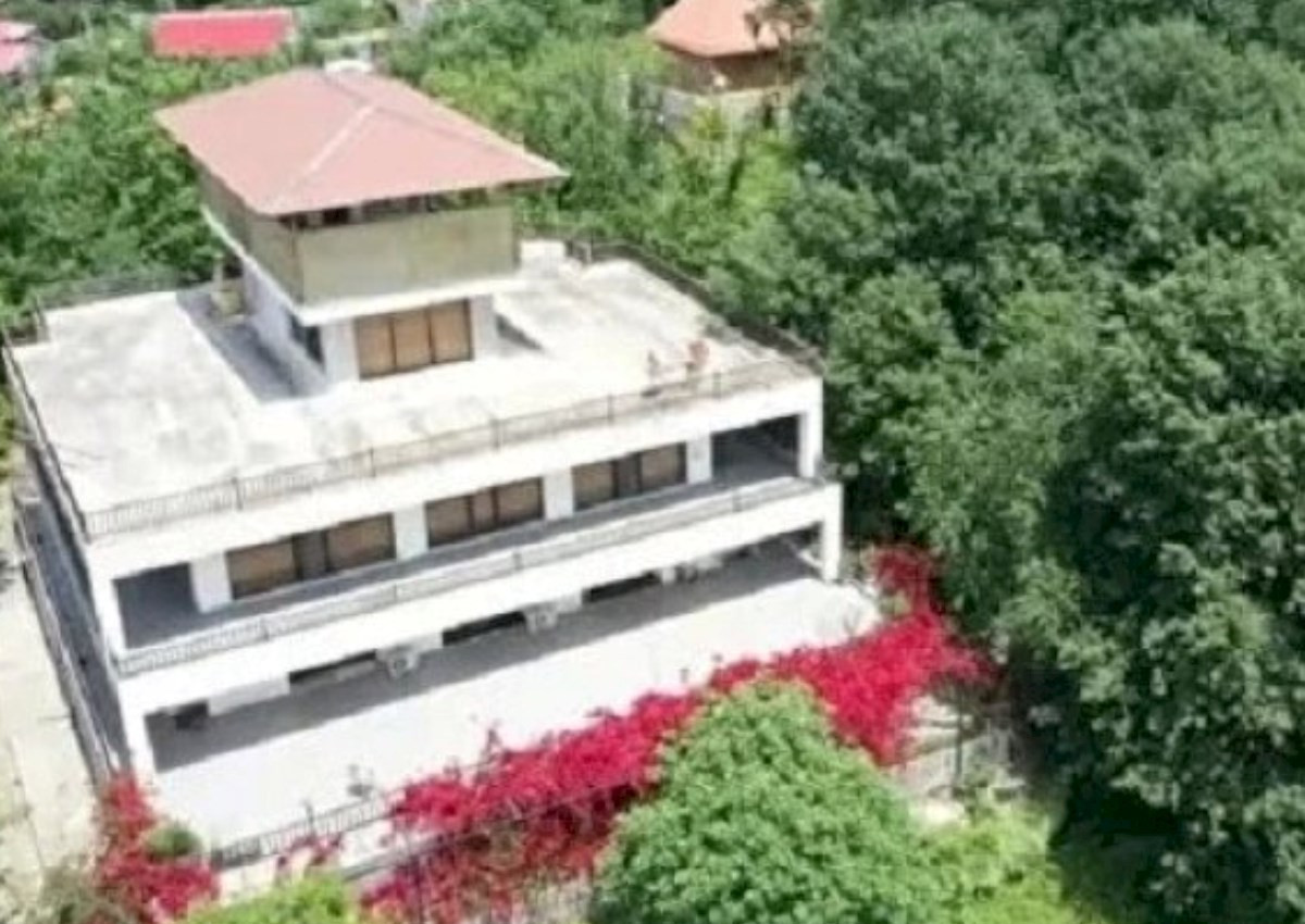 Əli Kəriminin 3 mərtəbəli villası müsadirə olundu