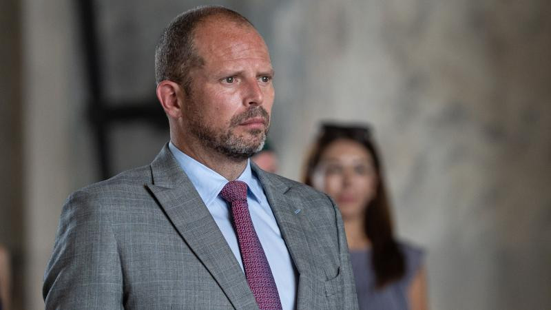 Belçika Müdafiə nazir Fransa və Almaniya liderlərini ələ saldı: “Avropa Ordusu ideyası acı sonluqla bitdi”&nbsp;&nbsp;
