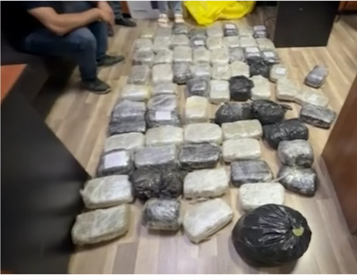 Polis əməliyyatı: bir qadın və kişi 72 kq narkotiklə saxlanıldı&nbsp;&nbsp;