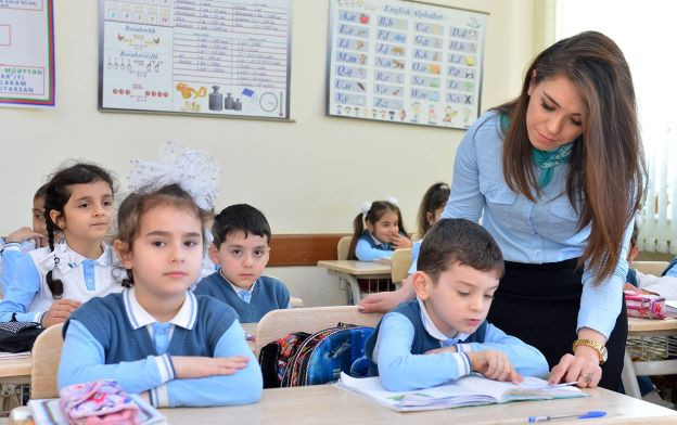 Müəllim və şagirdlərin geyimi ilə bağlı yeni tələblər... - Qanuna dəyişir