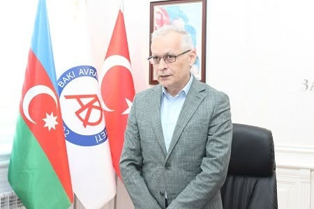 Müğənni Ruhi Əliyevə ilə baş redaktor arasında qalmaqal: \"Mən kiməsə bəddua etmərəm, amma...\" - \"O, verilişdə çox kobud səhv etmişdi..\"