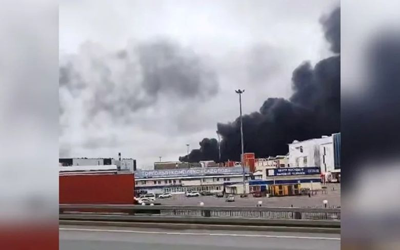 Moskvada azərbaycanlı iş adamlarına məxsus bazar yanır - VİDEO