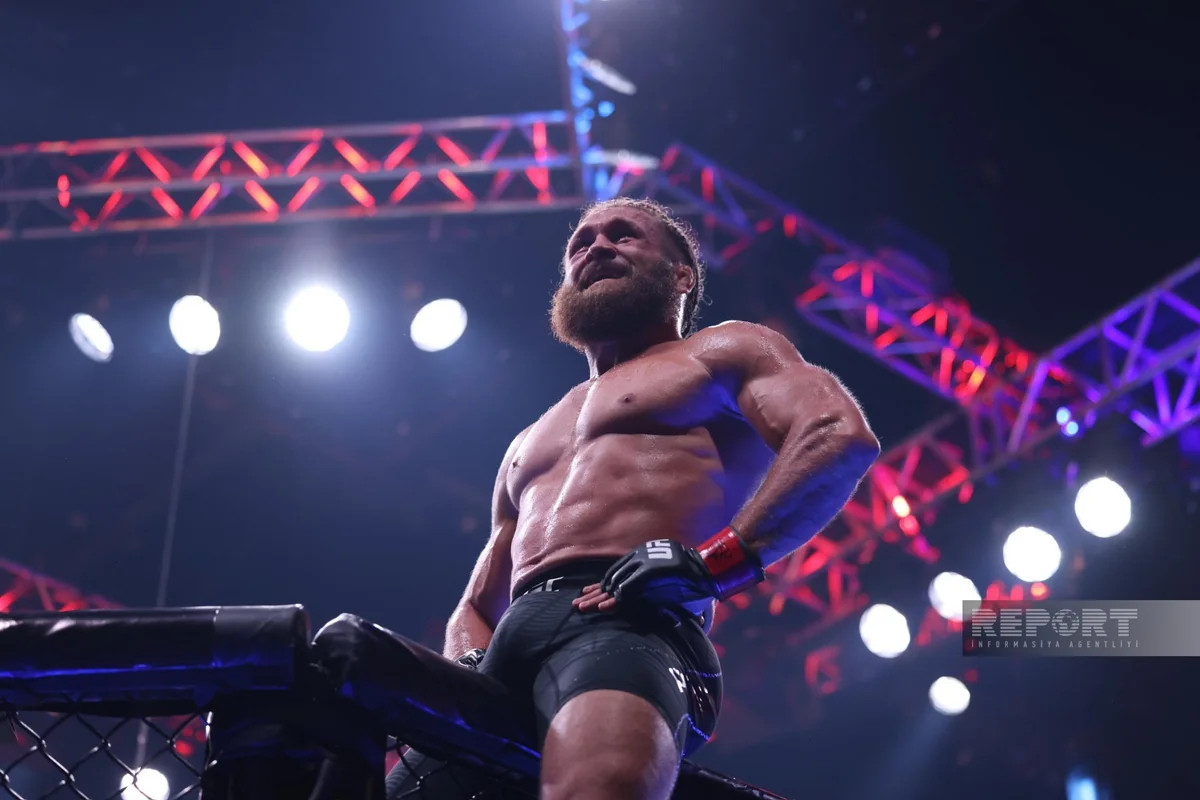Bakıda UFC turniri: Rafael Fiziyev əsas döyüşüə qələbə qazanıb