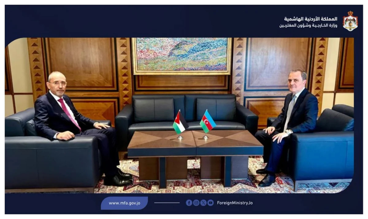 Azərbaycan və İordaniya XİN başçıları Bakıda görüşüblər