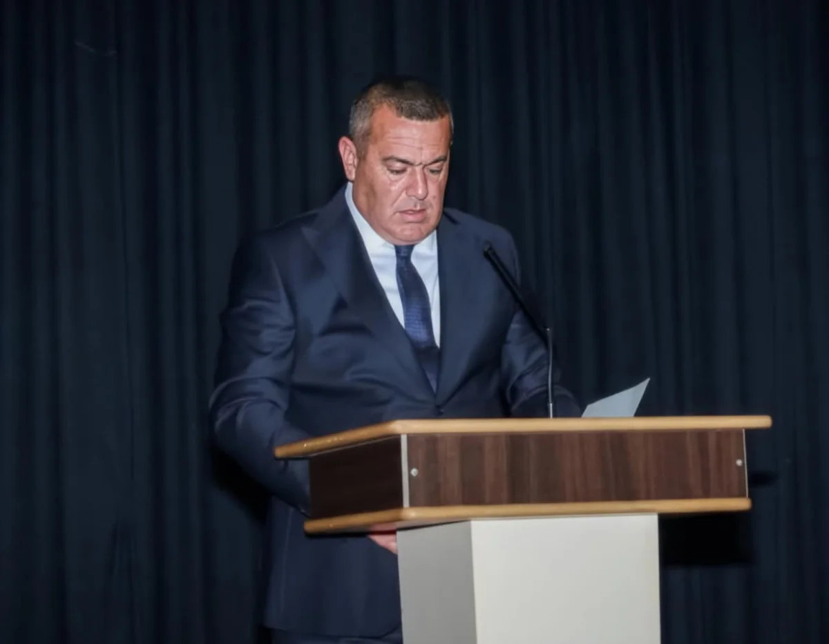 İcra başçısının birinci müavini vəzifəsindən azad çıxarıldı