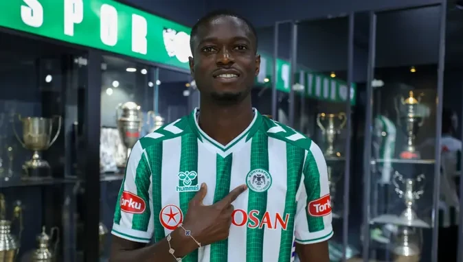 \"Konyaspor\" Ebrima Kolli ilə müqavilə imzalayıb