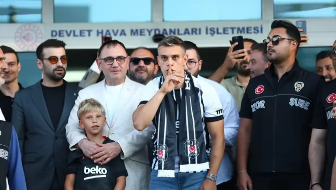 \"Beşiktaş\" ulduz oyunçu Leandro Trossardı İstanbula gətirib
