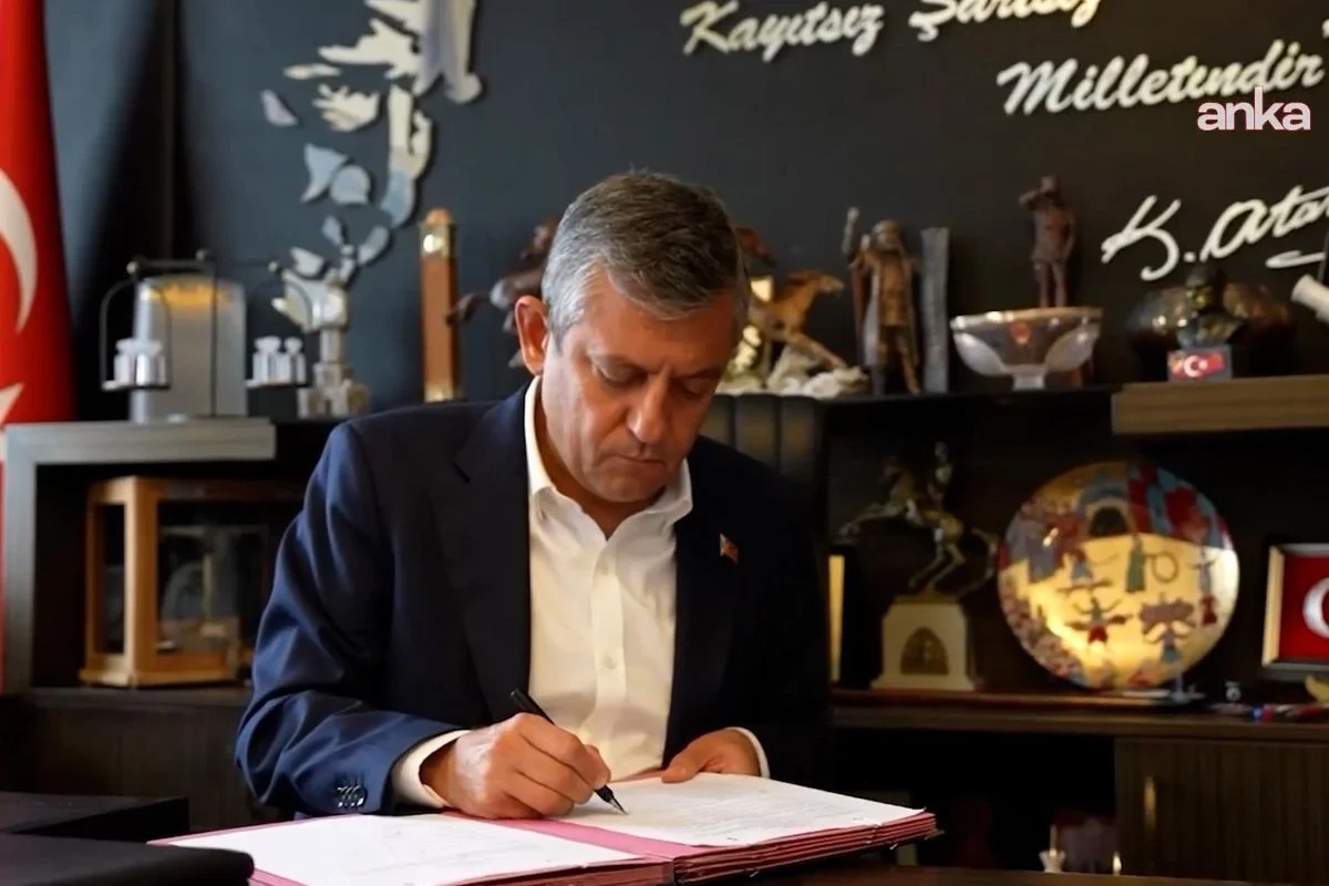 TÜRKİYƏNİN YENİ SİYASİ TƏŞKİLATI: Özgür Özəl 91 deputatla partiyasını elan etdi&nbsp;&nbsp;