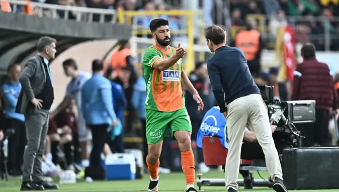 \"Alanyaspor\" Güvən Yalçın ilə yolları ayırdı