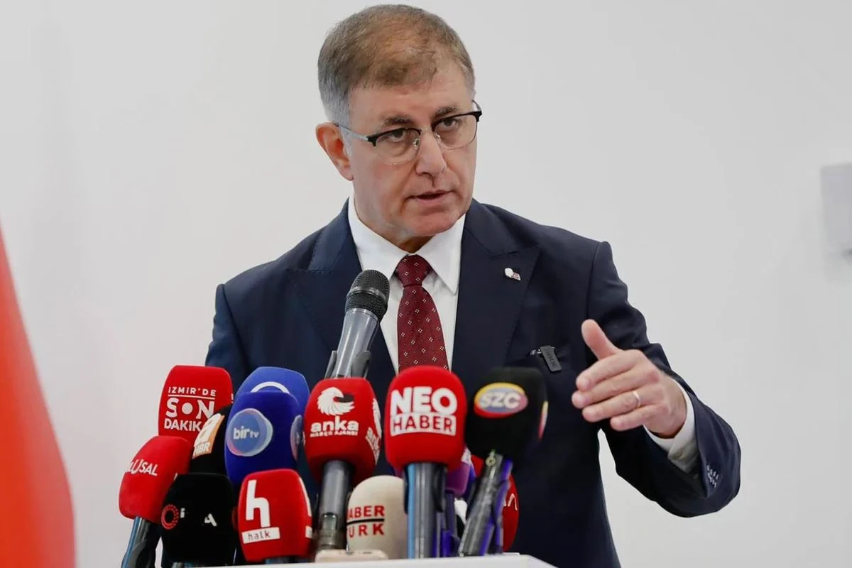 CHP-dən istefa verən İzmirin bələdiyyə sədri AKP-yə keçir? - \"Mən bu ölkəyə heç vaxt xəyanət etmərəm\"