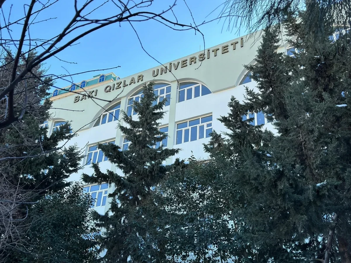 Bakı Qızlar Universitetinin fəaliyyəti dayandırıldı - Nazirlik açıqladı