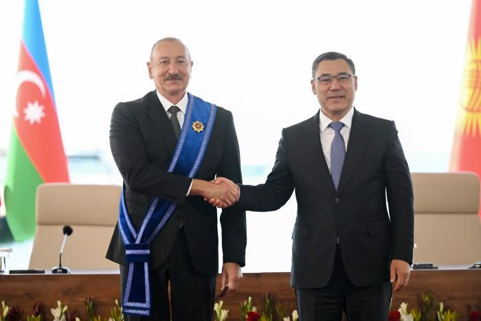 Azərbaycan və Qırğızıstan prezidentləri təltif olundu - FOTOLAR (YENİLƏNİB)