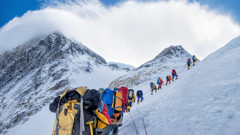 Pakistanda qar uçqunu: on alpinist itkin düşüb