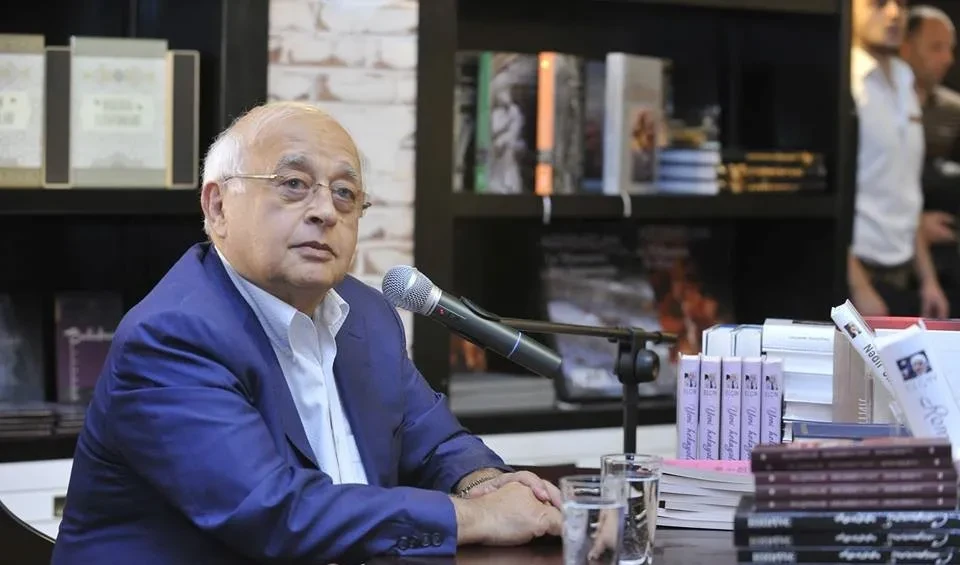 Xalq yazıçısı Elçinin adına küçə verilib