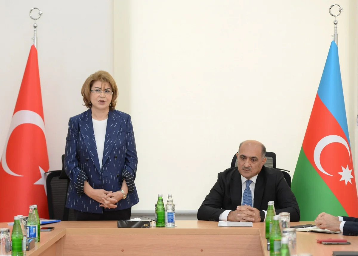 Yeni rektor universitet kollektivinə təqdim edildi - FOTOLAR