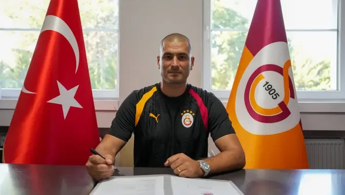 Eren Derdiyok \"Qalatasaray\"da baş məşqçi oldu