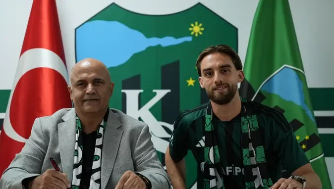 \"Kocaelispor\" Berkan Kutlu ilə müqavilə imzaladı