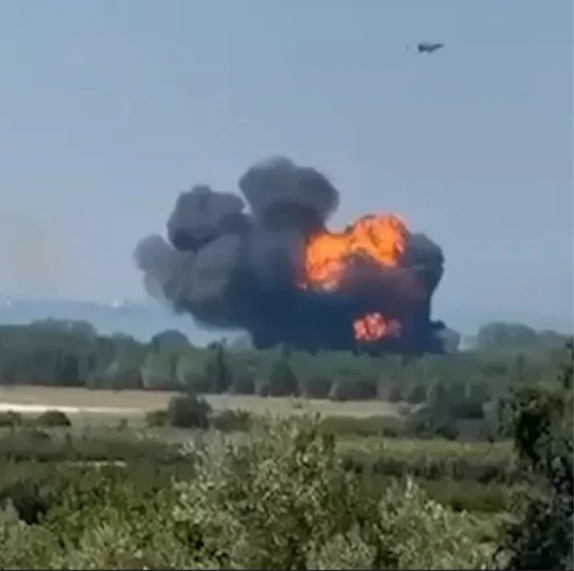 Türkiyədə F-16 təyyarəsi qəzaya uğrayıb - FOTO