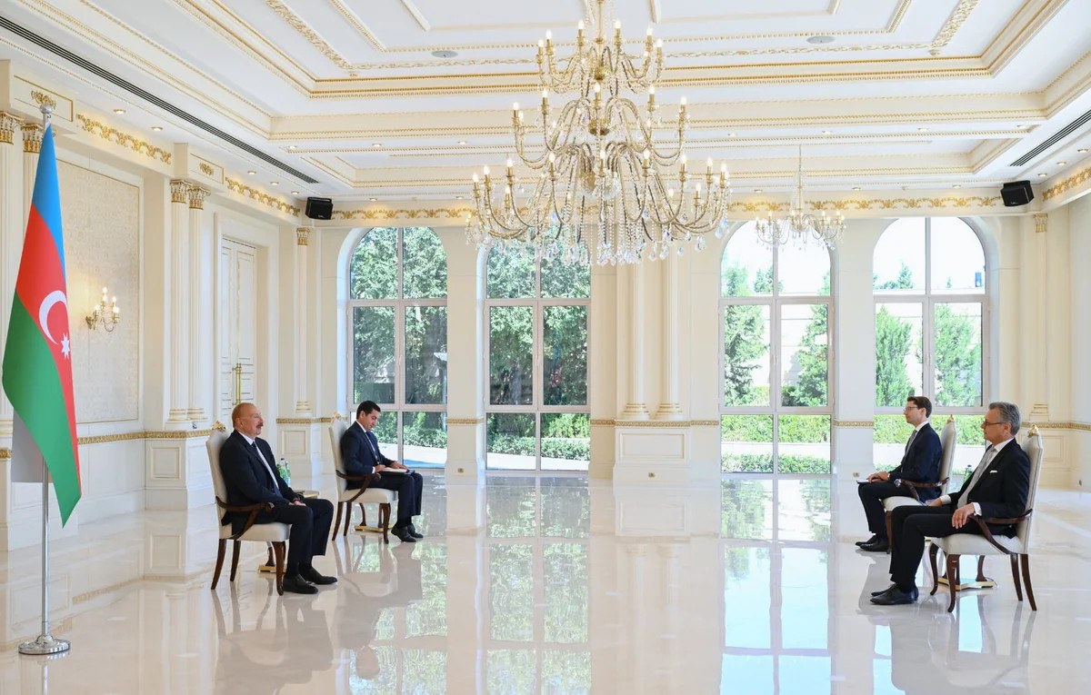 İlham Əliyev Almaniyanın Azərbaycandakı yeni səfirini qəbul edib - Müzakirə + FOTO