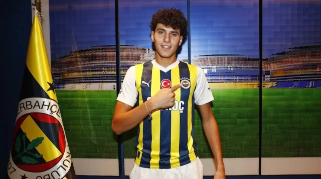 Üç il əvvəl \"Fənərbağça\"ya gələn və bir dəqiqə oynamayan futbolçu satıldı - İtaliya klubuna...