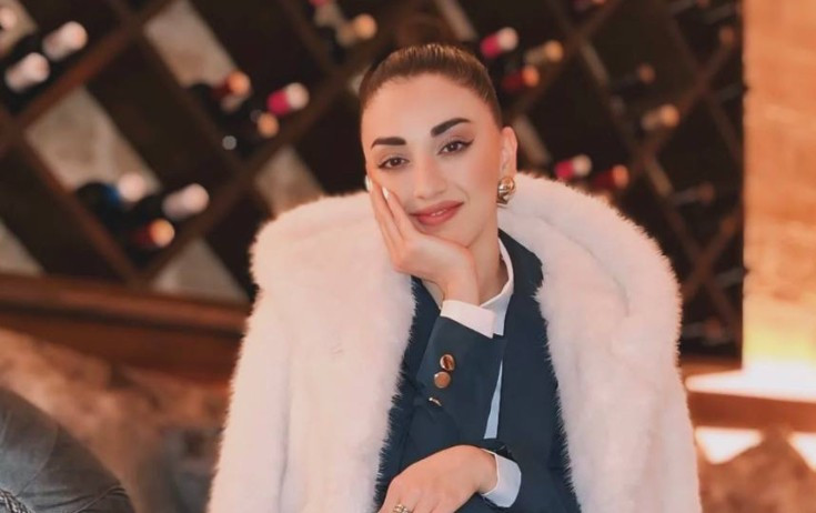 Müğənni Pəriyar Məmmədova döyüldü: \"Alnım şişib, gözümün altı göyərib\"