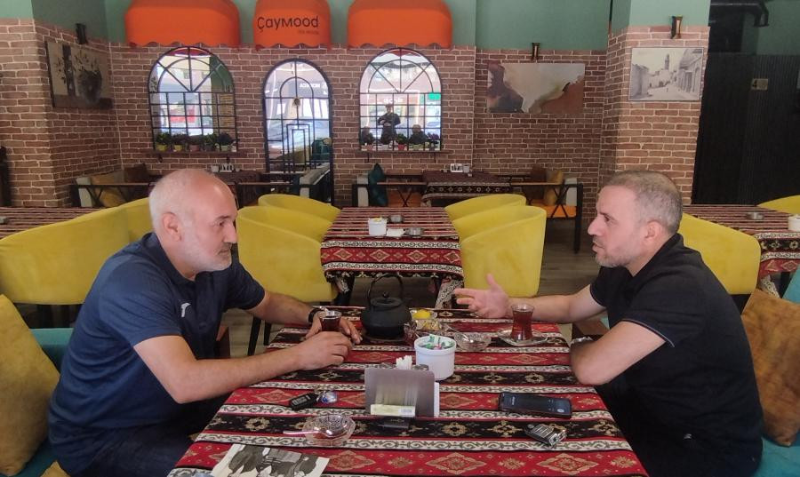 &nbsp;\"Söz vermişəm ki, tapşırıqla futbolçu götürməyəcəm“&nbsp;- Ayxan Abbasovla MÜSAHİBƏ