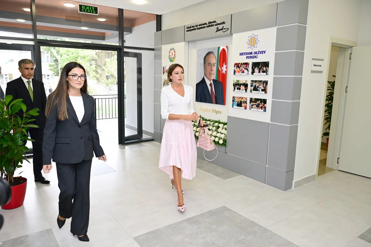 Mehriban Əliyeva Bakıda yeni körpələr evi-uşaq bağçasının açılışında - FOTOLAR