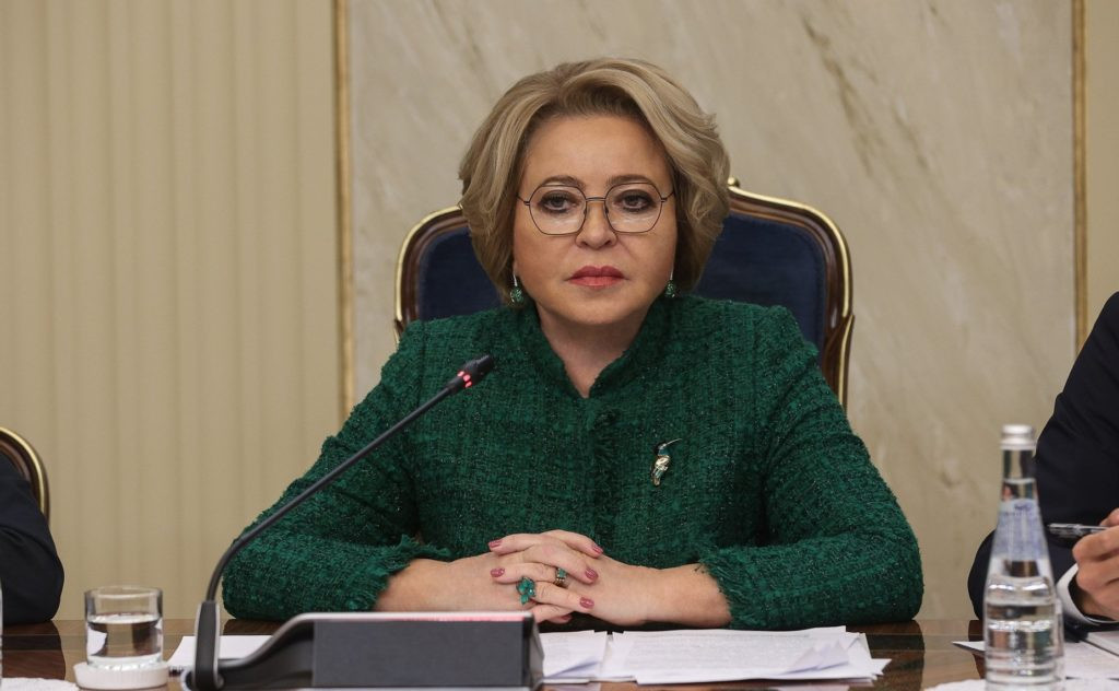 Matviyenko Mehriban Əliyevanı təbrik edib