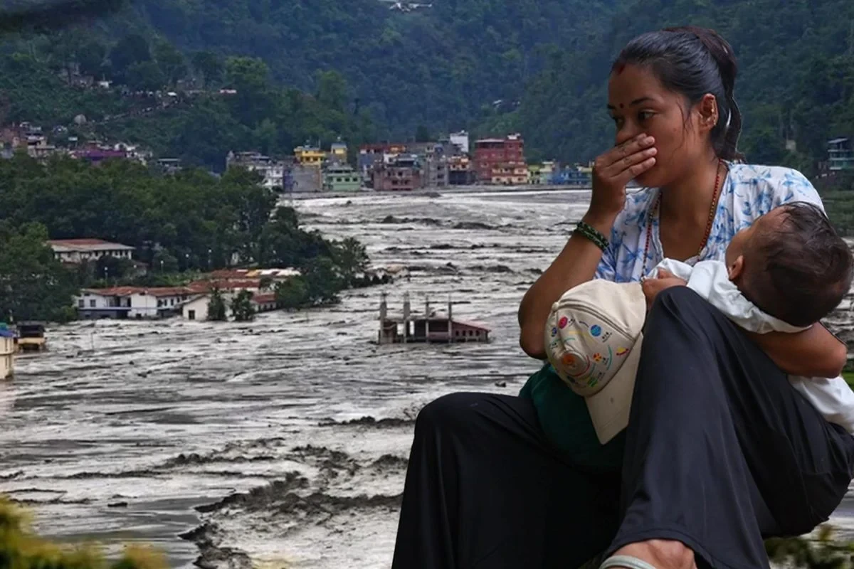 Tibetdə indi də nəhəng su anbarının bəndi yarıldı, xalqa xəbərdarlıq olundu: \"Daha yüksəklərə qaçın\"