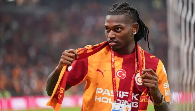 \"Qalatasaray\" Rafael Leao ilə müqavilə imzaladı - 4 illik anlaşma, 38 milyon avroluq transfer haqqı...