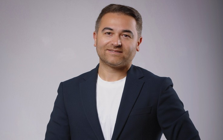 Aparıcı İsmayıllı yolundakı bərbad vəziyyətdən yazdı