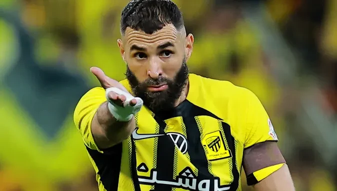 \"Əl Hilal\"  Karim Benzemanı qovdu