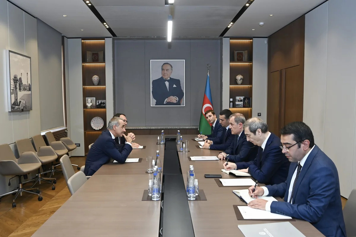 Ceyhun Bayramov ATƏT rəsmisi ilə görüşüb - XİN-dən açıqlama