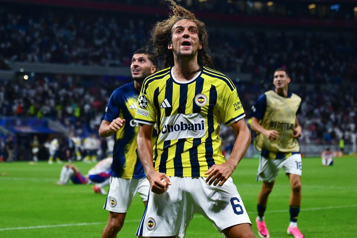 UEFA \"Fənərbağça\" və iki futbolçu haqda araşdırmaya başladı