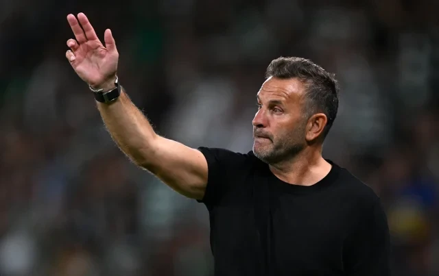 &nbsp;\"Qalatasaray\"ın baş məşqçisi məğlubiyyətin günahkarını tapdı: \"...matçı evdən izləyirdi...\" - \"Ayağa qalxmalıyıq\"